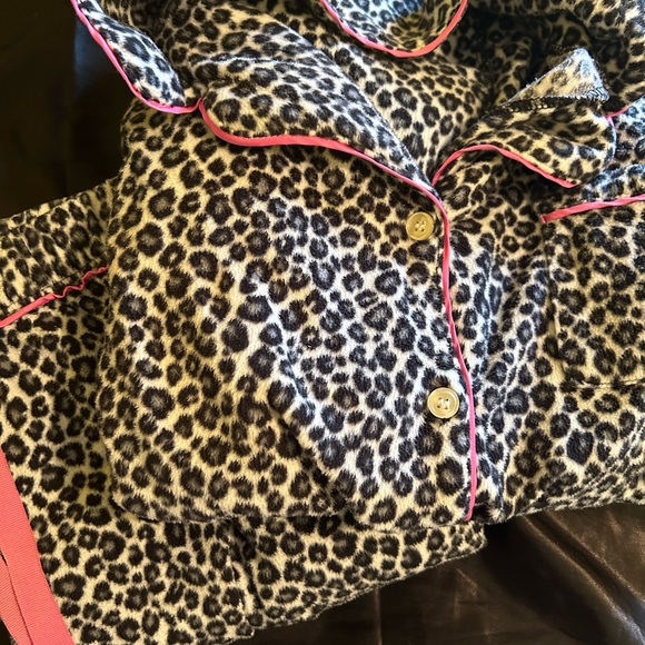 zebra print pj set - Picture 1 of 3